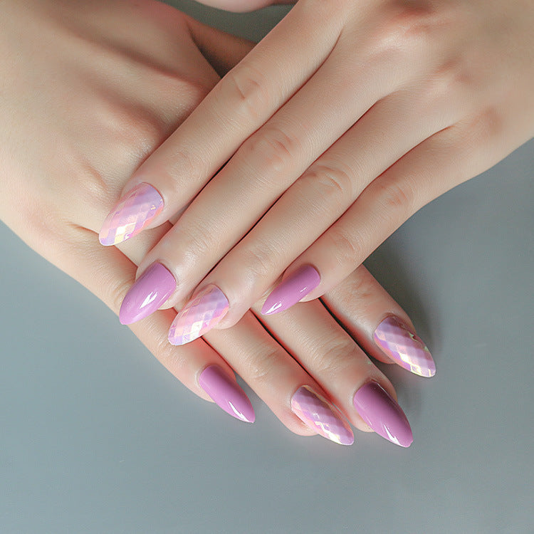 24 Pcs Trendy Wearable Fake Nails – Stylish Press-On Nail Tips for DIY & Salon Manicure