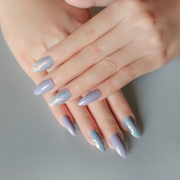 24 Pcs Trendy Wearable Fake Nails – Stylish Press-On Nail Tips for DIY & Salon Manicure