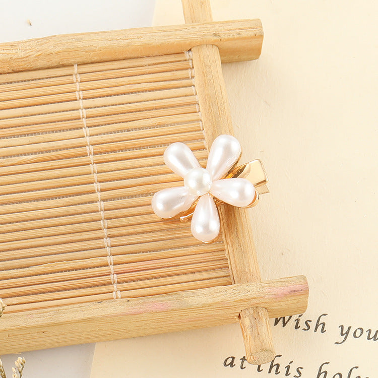Slip-On Pearl Bow Hair Clip – Elegant Barrette for Women & Girls Hairstyles