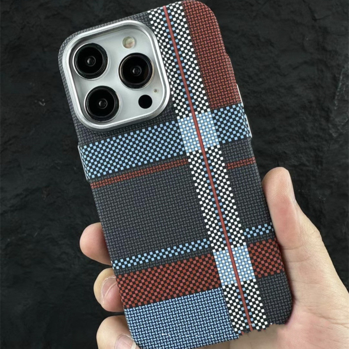 Magnetic Carbon Fiber iPhone Case – Kafra Pattern All-Inclusive Protective Cover