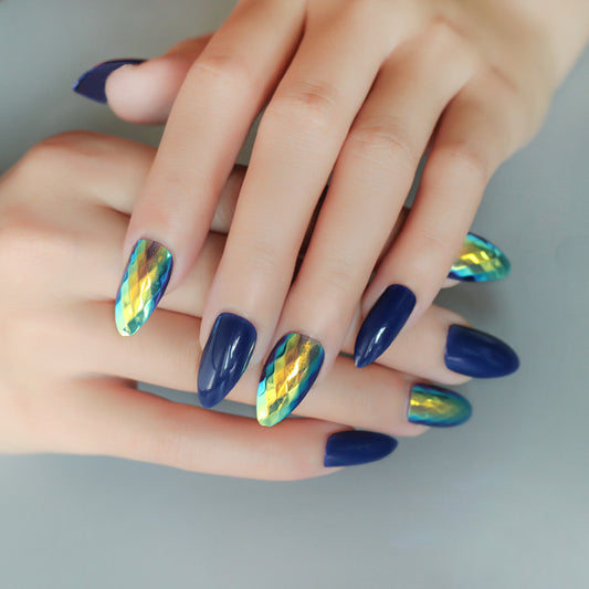 24 Pcs Trendy Wearable Fake Nails – Stylish Press-On Nail Tips for DIY & Salon Manicure