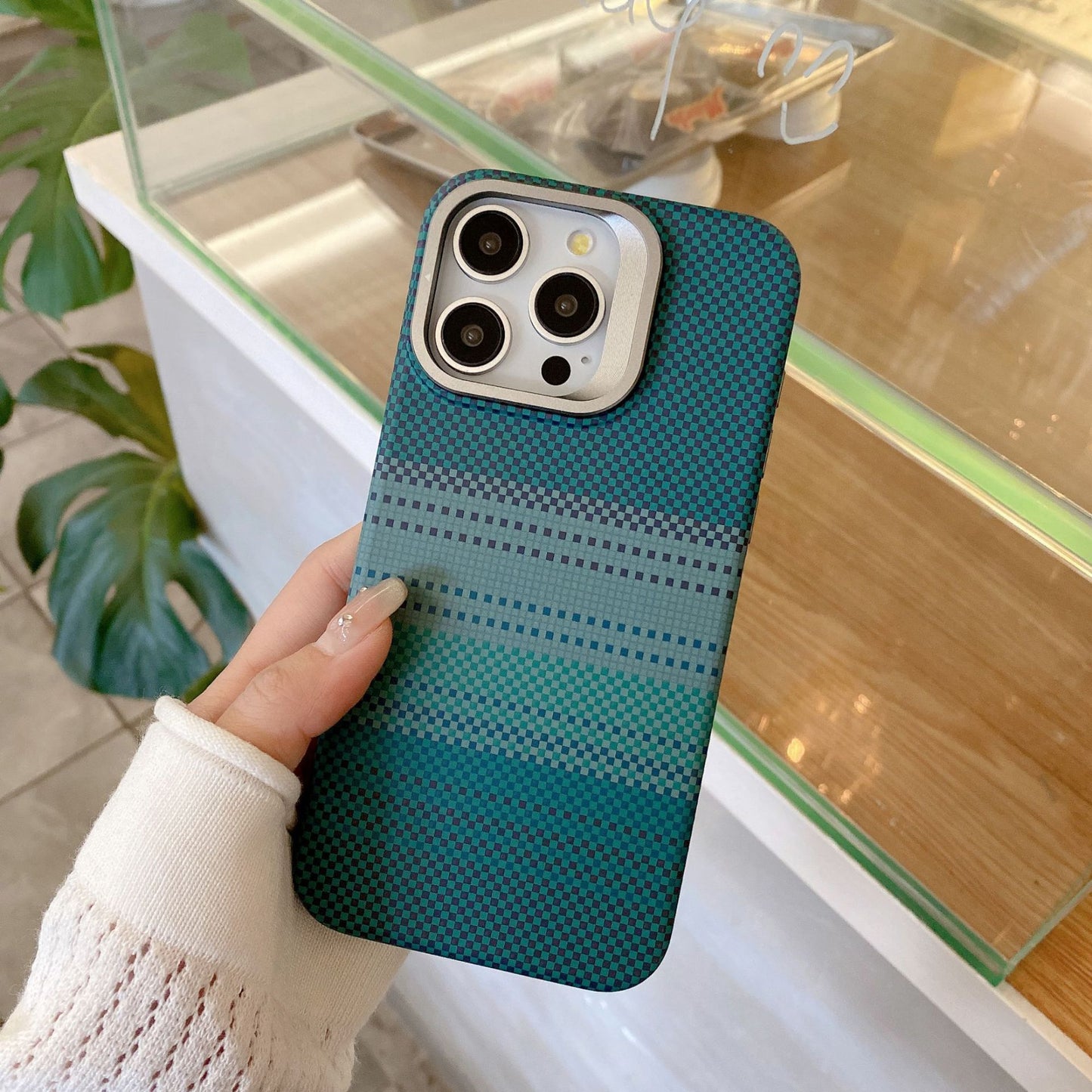 Magnetic iPhone Case with Metal Lens Holder – Protective Shockproof Phone Cover