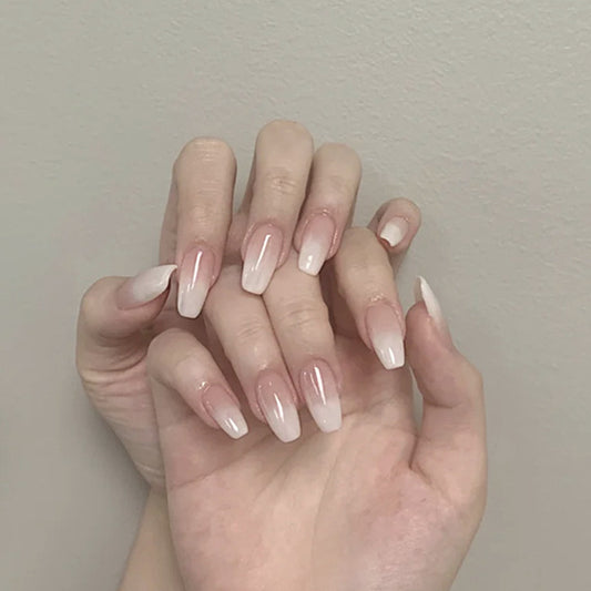 Wearable False Nails – Reusable Press-On Nail Tips for Quick DIY Manicure & Nail Art